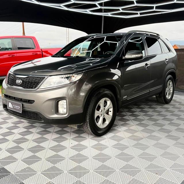 SsangYong Musso Deluxe 4X4 2.2 Aut — foto 32 de 39