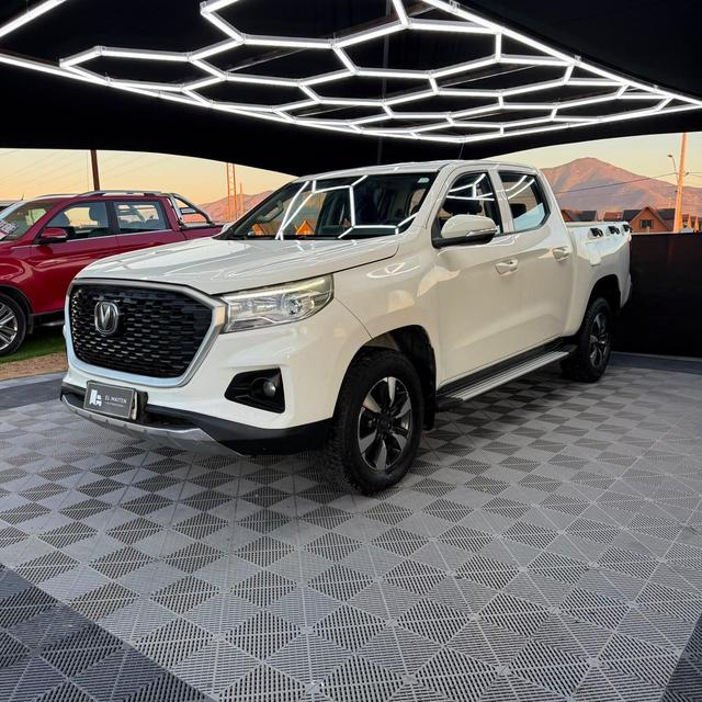 SsangYong Musso Deluxe 4X4 2.2 Aut — foto 18 de 39
