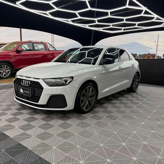 Audi A1 — foto 11 de 33